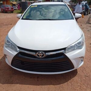 2015 Toyota Camry LE (Tokunbo)