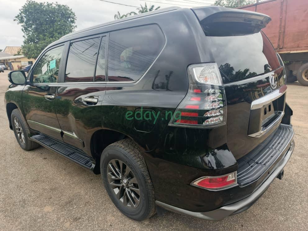 2018 Lexus GX460 (upgraded to 2018. Tokunbo) - Image 3