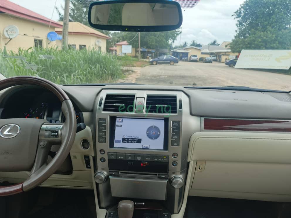 2018 Lexus GX460 (upgraded to 2018. Tokunbo) - Image 4