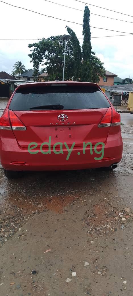 2009 venza (Tokunbo) - Car Already in Lagos - Image 2