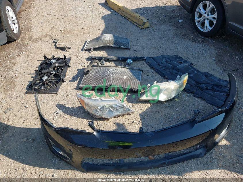 2012 Toyota Camry XLE (Foreign used) - Car in Lagos - Image 9