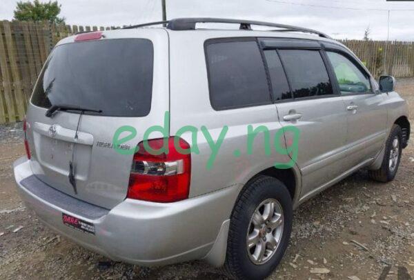 2005 Toyota Highlander-Foreign used - Image 2
