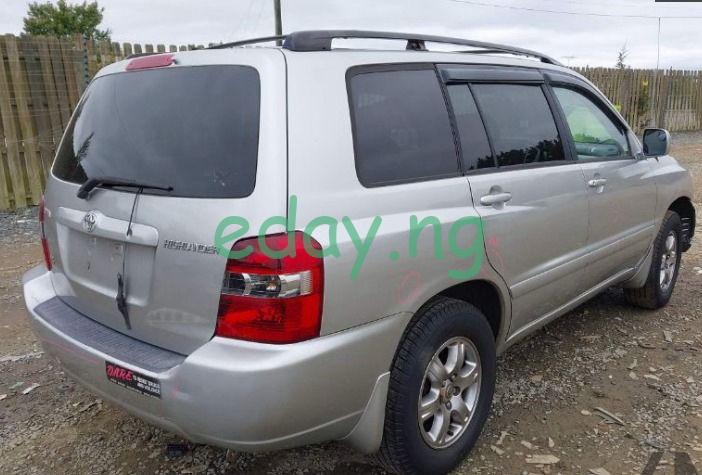 2005 Toyota Highlander-Foreign used - Image 2