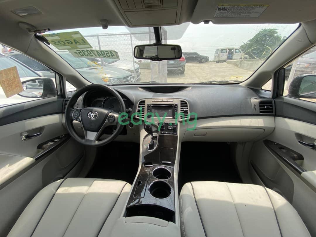 2013 Toyota Venza (Foreign used)- in Lagos - Image 9