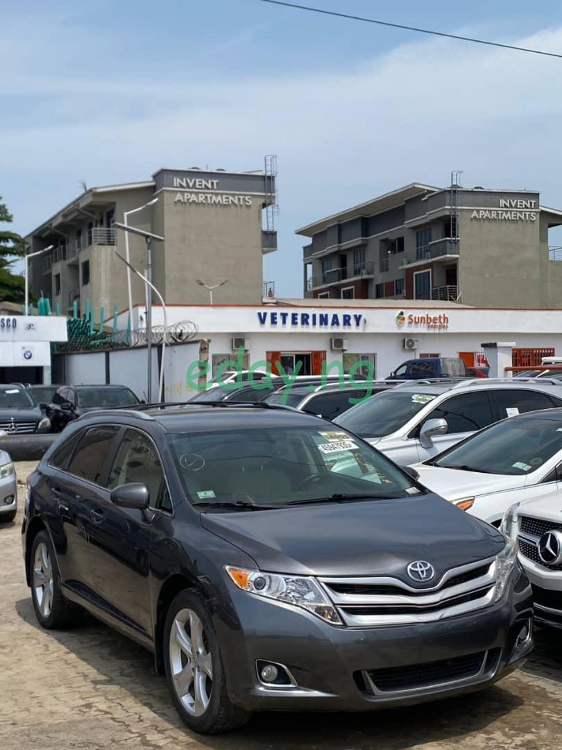 2013 Toyota Venza (Foreign used)- in Lagos - Image 7