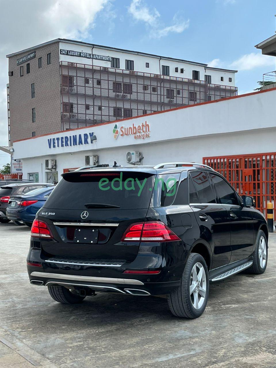 2017 Mercedes Benz GLE350 (Foreign used)- in Lagos - Image 4