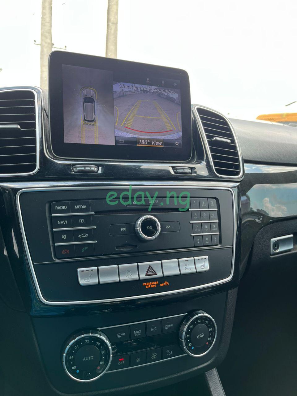 2017 Mercedes Benz GLE350 (Foreign used)- in Lagos - Image 15