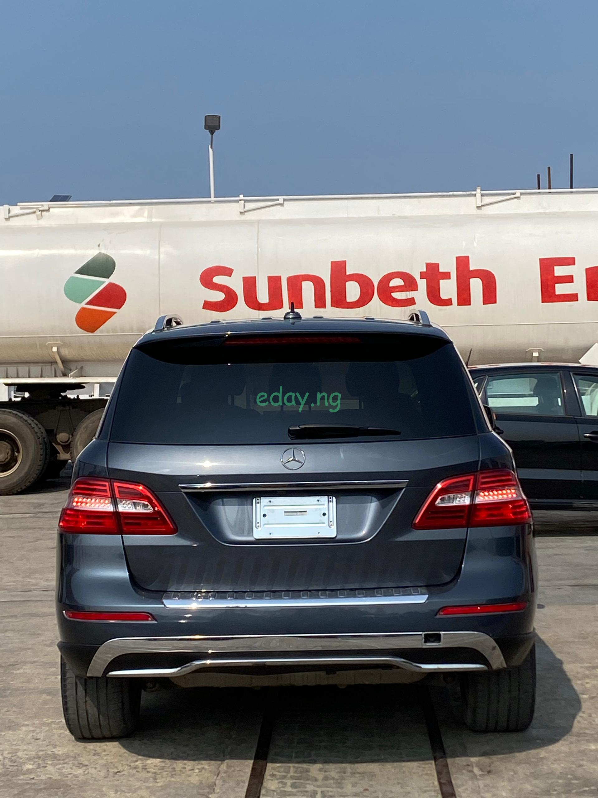 2012 Mercedes Benz ML350 4matic (Foreign used)-already in Lagos - Image 6