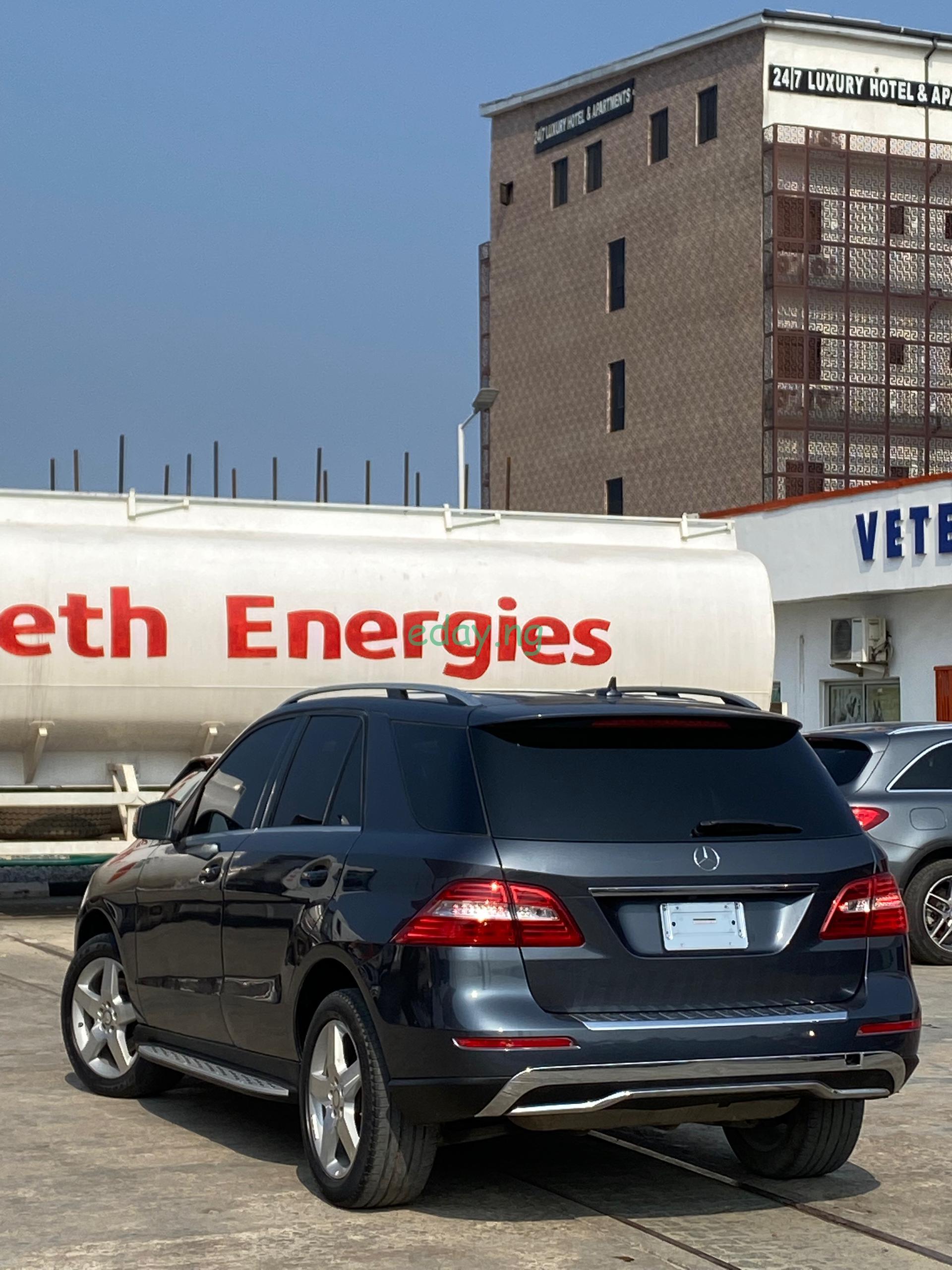 2012 Mercedes Benz ML350 4matic (Foreign used)-already in Lagos - Image 2