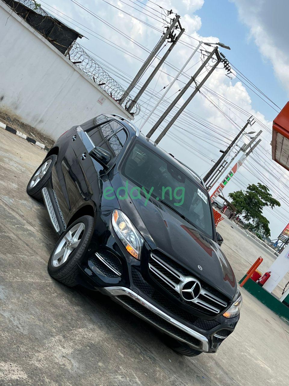 2017 Mercedes Benz GLE350 (Foreign used)- in Lagos - Image 6