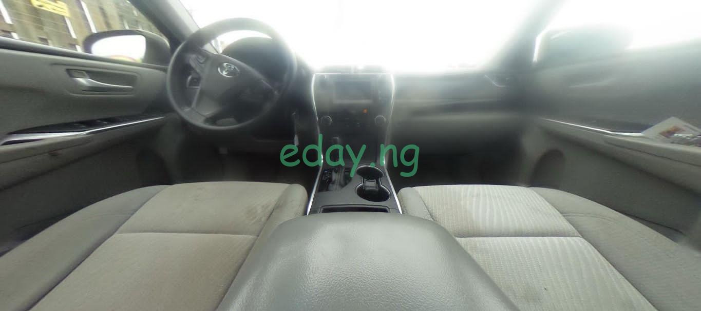 2015 Toyota camr (Foreign used)- Car in transit to Lagos port-SOLD - Image 4
