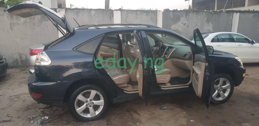 2007 Lexus RX 350 full option (Foreign used)- Car already in Lagos - Image 2