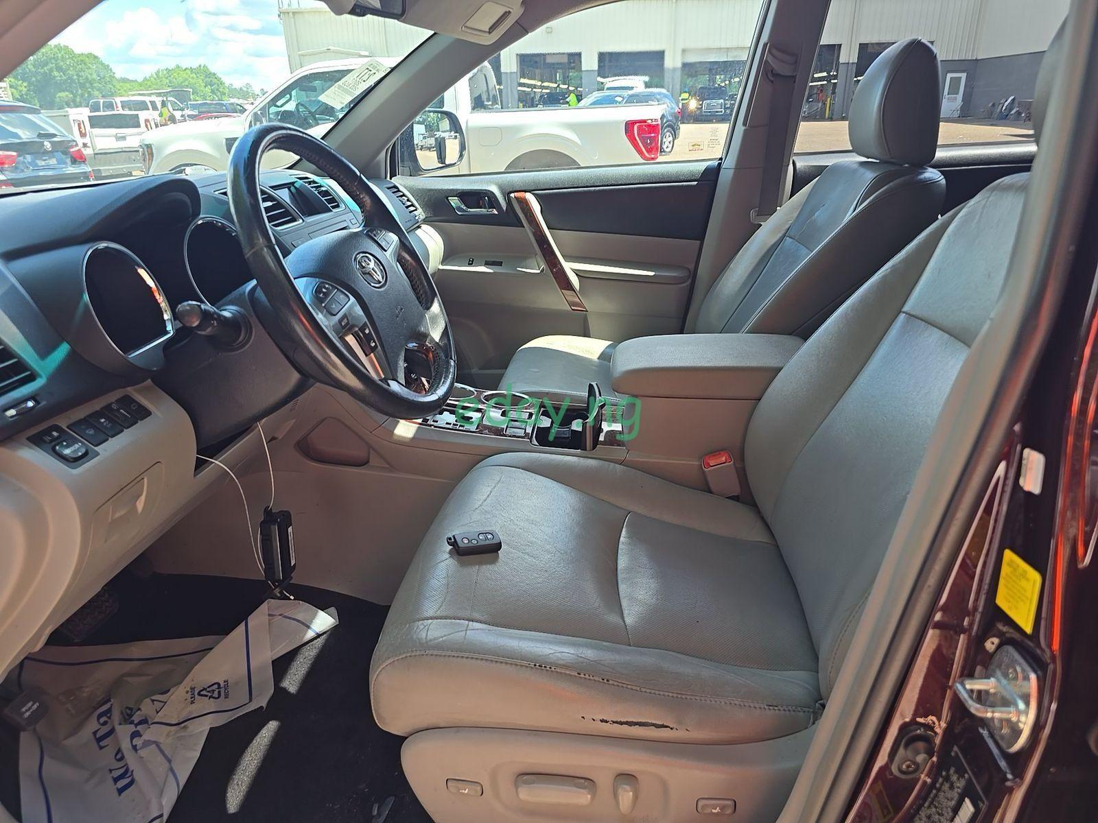 2011 Toyota Highlander Limited - Image 5